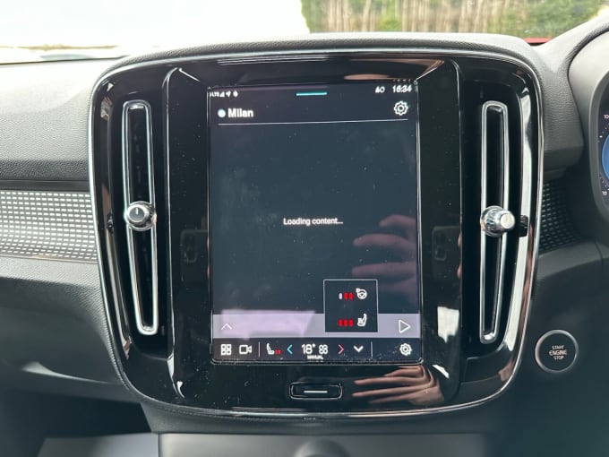 2025 Volvo Xc40