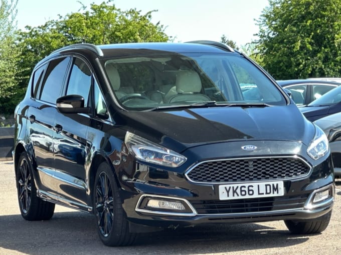 2025 Ford S-max