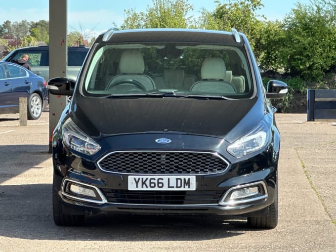 2025 Ford S-max