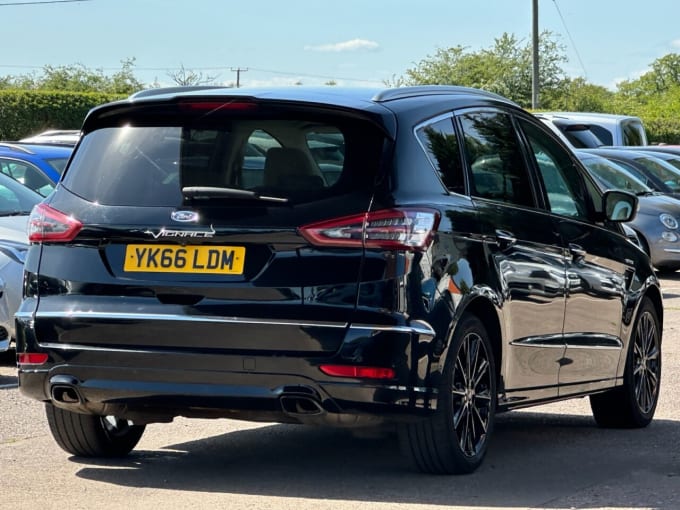 2025 Ford S-max