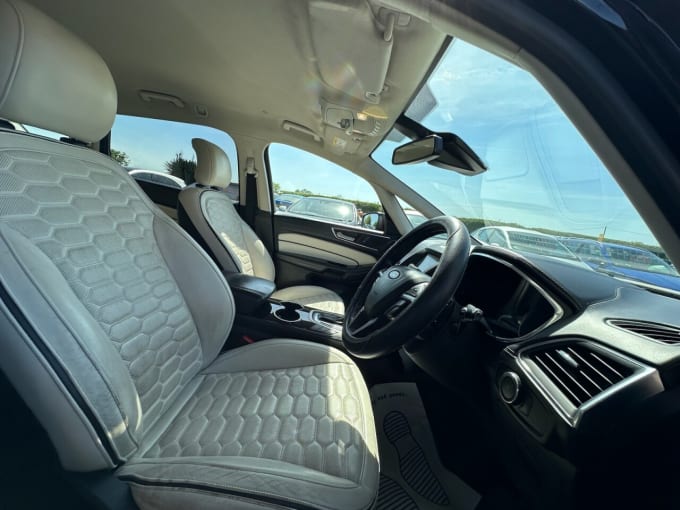 2025 Ford S-max