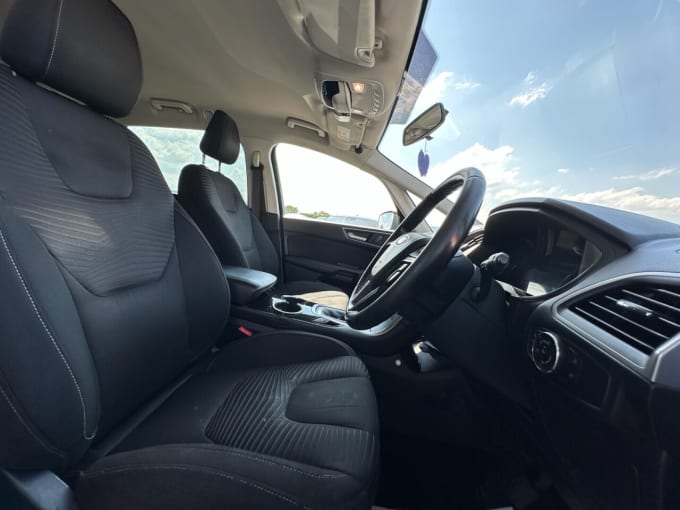 2025 Ford S-max