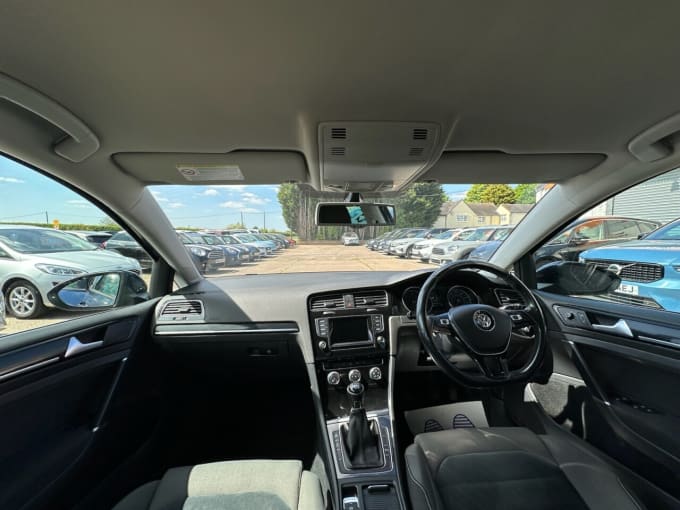 2025 Volkswagen Golf