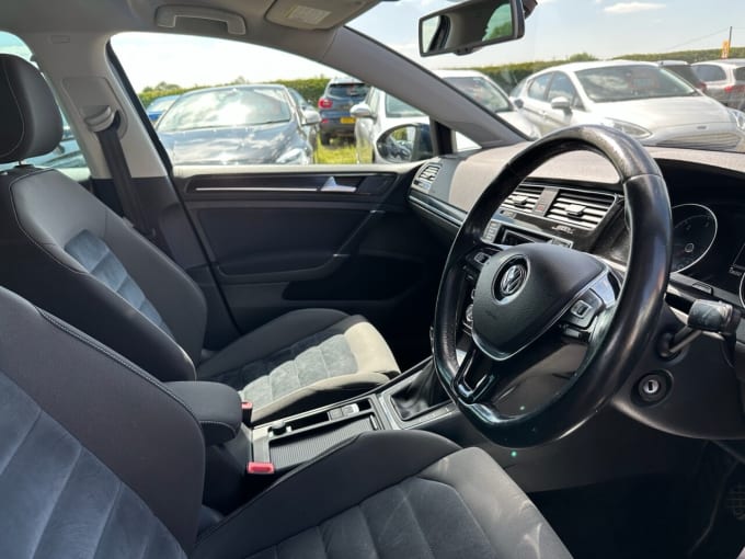 2025 Volkswagen Golf