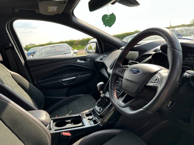 2025 Ford Kuga