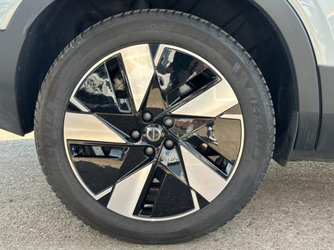 2025 Volvo Xc40