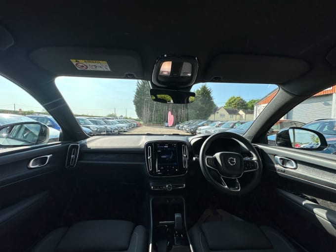 2025 Volvo Xc40