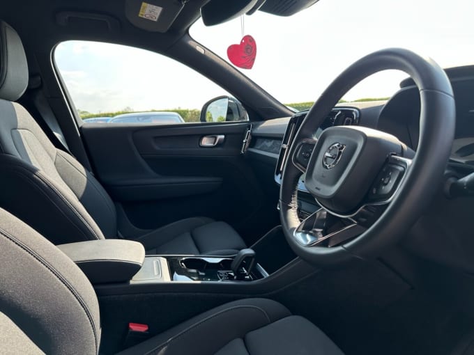 2025 Volvo Xc40
