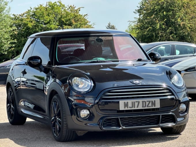 2025 Mini Hatch