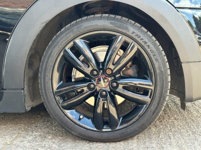2025 Mini Hatch