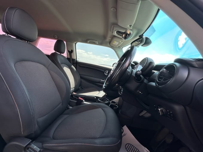 2025 Mini Hatch