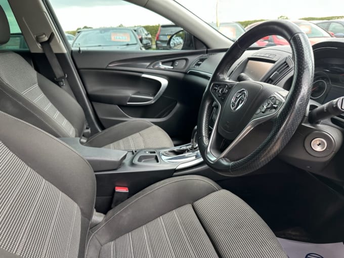 2025 Vauxhall Insignia