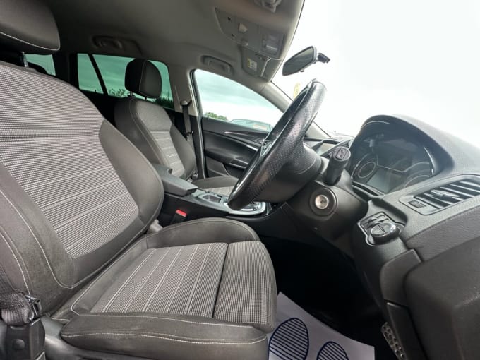 2025 Vauxhall Insignia