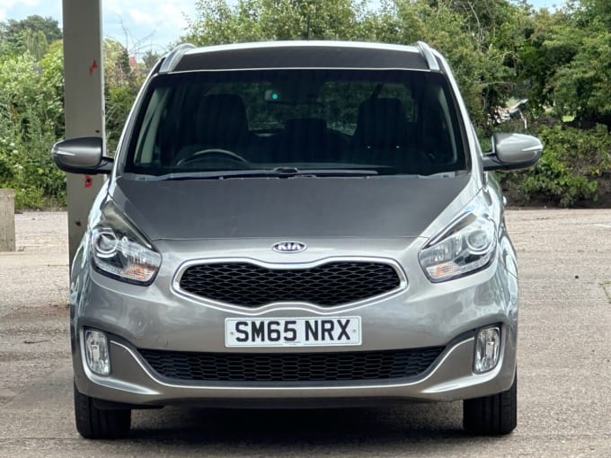 2025 Kia Carens