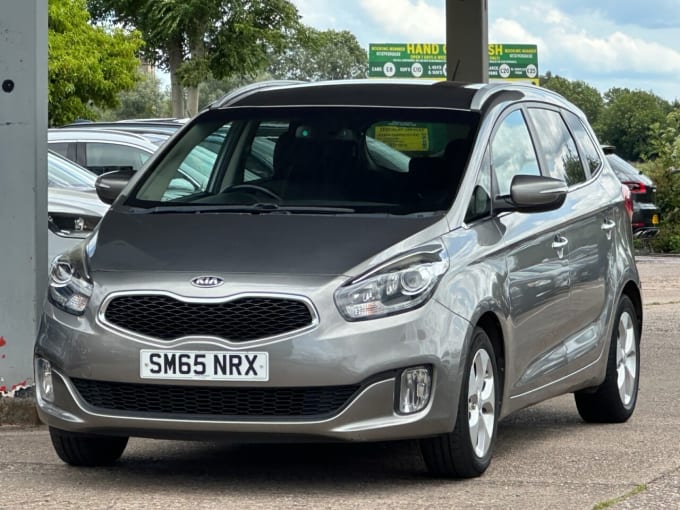 2025 Kia Carens