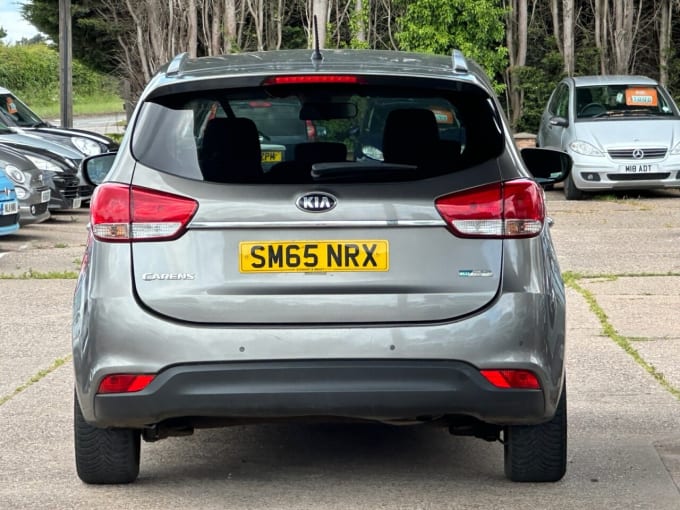 2025 Kia Carens