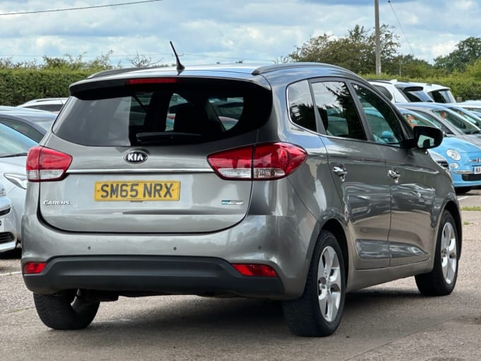 2025 Kia Carens