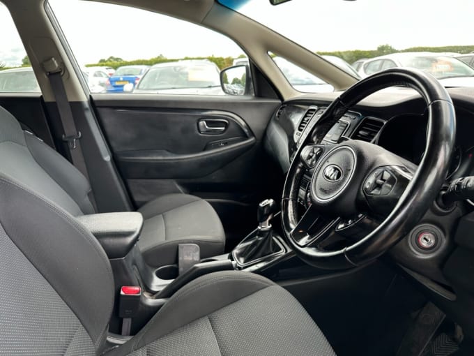 2025 Kia Carens
