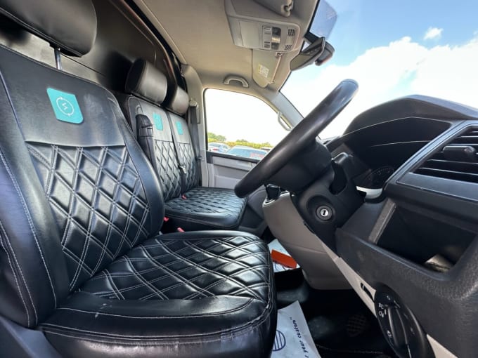 2025 Volkswagen Transporter