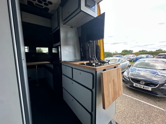 2025 Mercedes-benz Sprinter