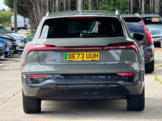 2025 Audi Q8 E-tron