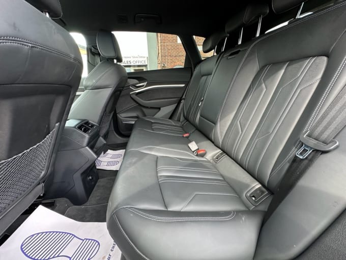 2025 Audi Q8 E-tron