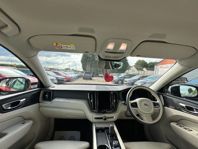 2025 Volvo Xc60