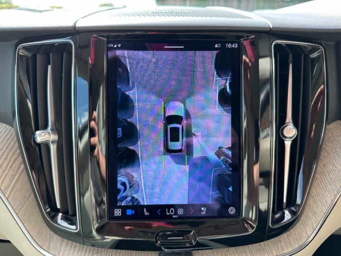 2025 Volvo Xc60