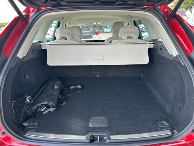 2025 Volvo Xc60