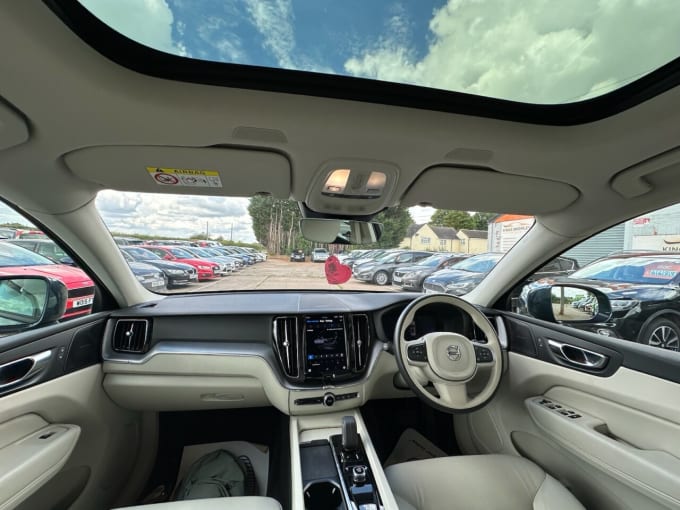 2025 Volvo Xc60