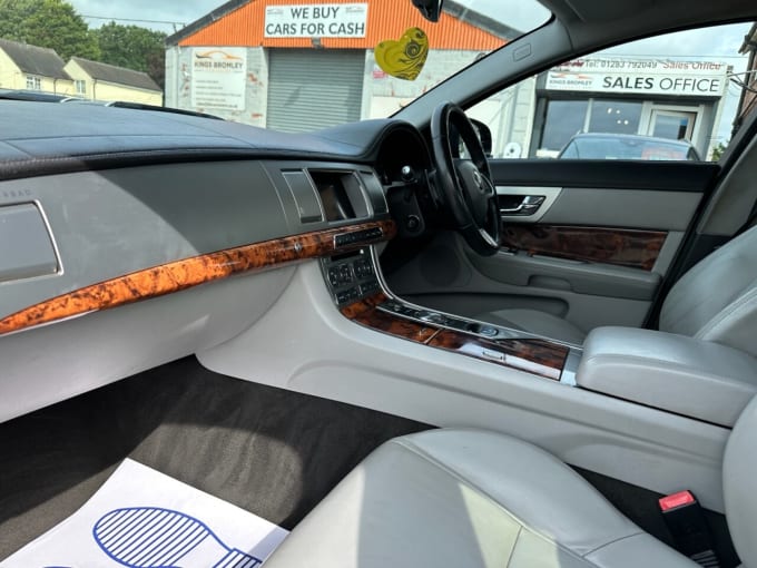 2025 Jaguar Xf