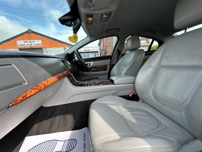 2025 Jaguar Xf