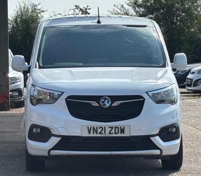 2025 Vauxhall Combo