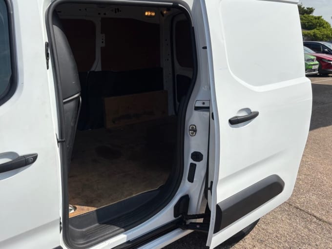 2025 Vauxhall Combo