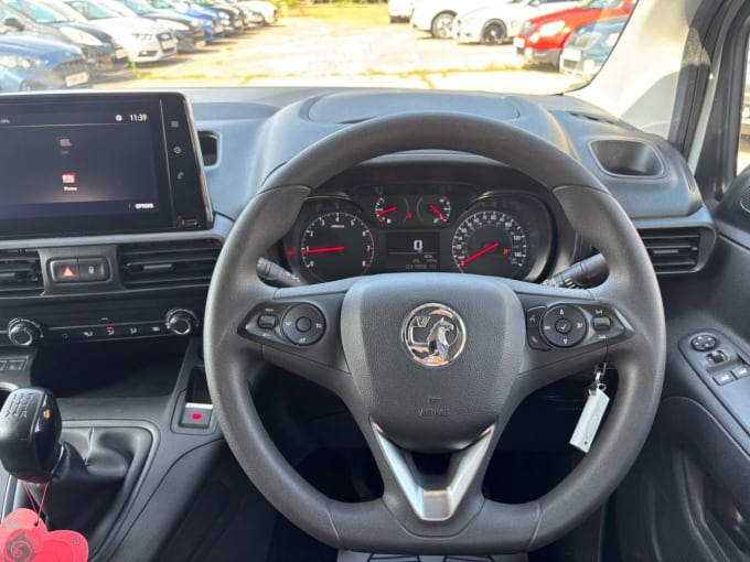 2025 Vauxhall Combo