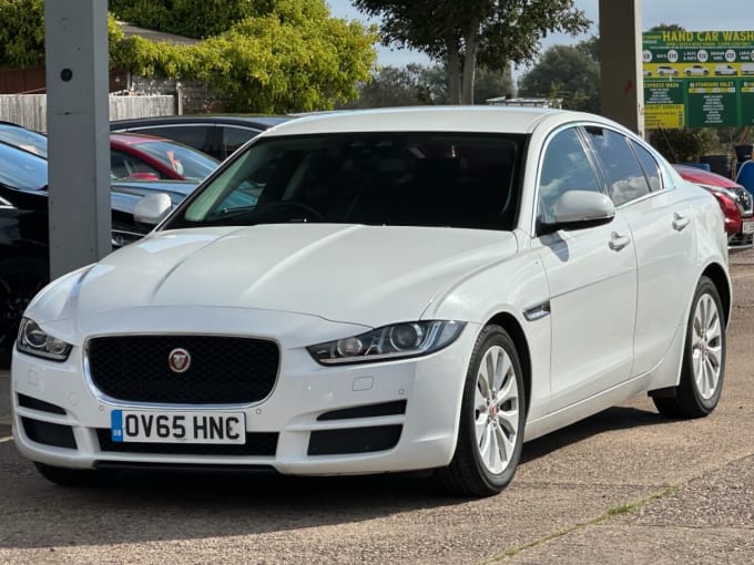 2025 Jaguar Xe