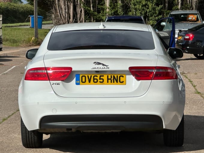 2025 Jaguar Xe