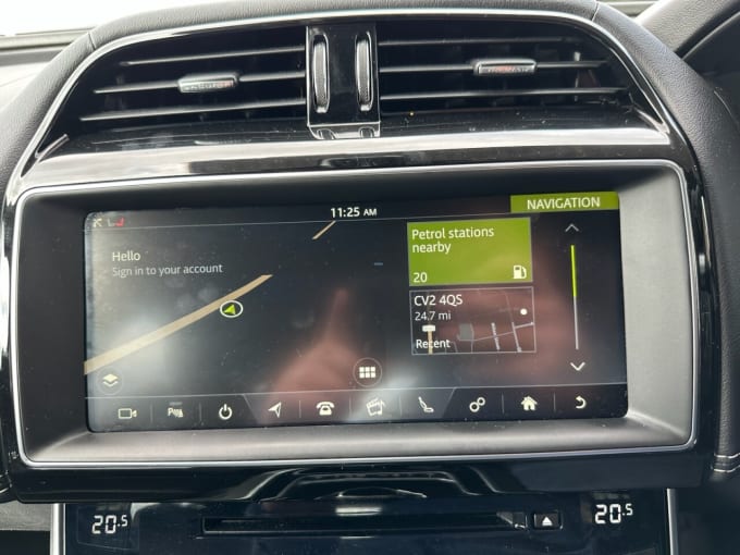2025 Jaguar Xe
