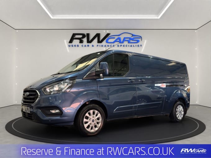 2025 Ford Transit Custom