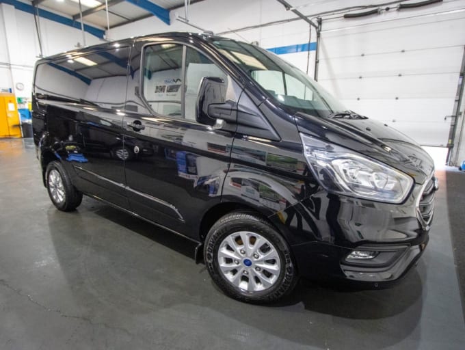 2024 Ford Transit Custom