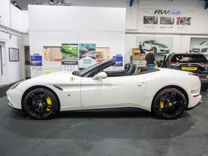 2025 Ferrari California T