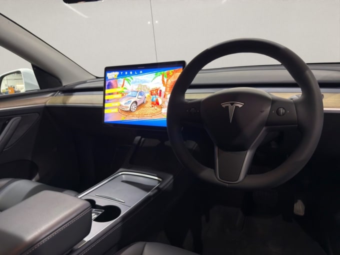 2025 Tesla Model Y