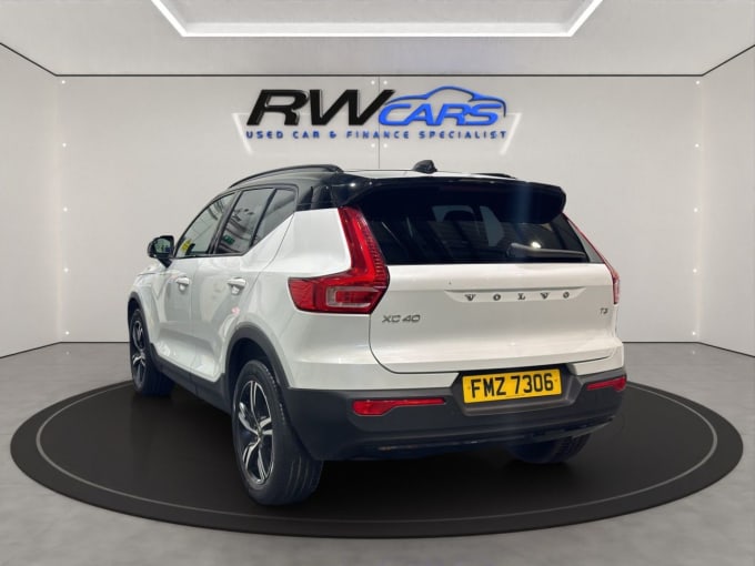 2025 Volvo Xc40