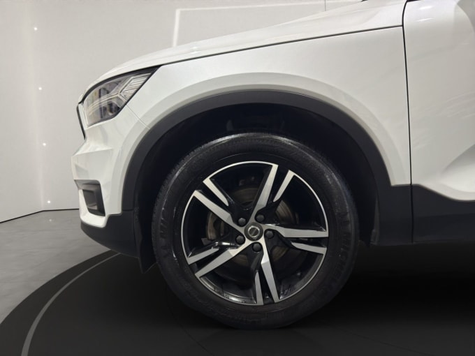 2025 Volvo Xc40