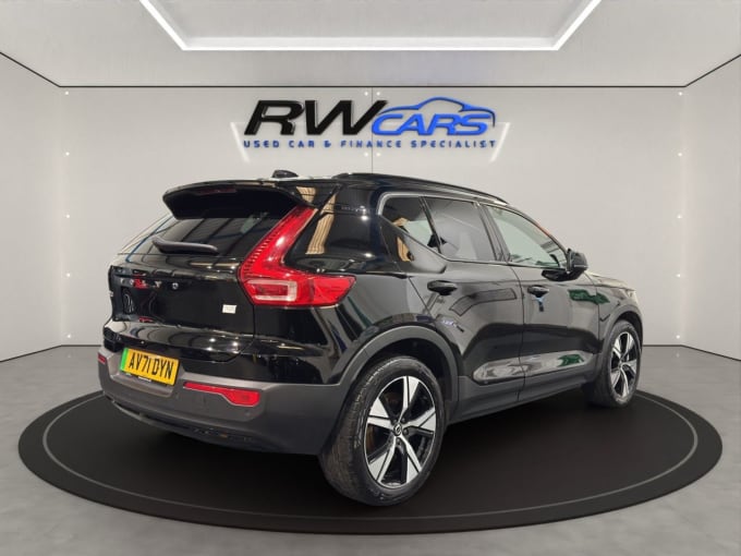 2025 Volvo Xc40