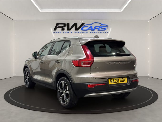 2025 Volvo Xc40