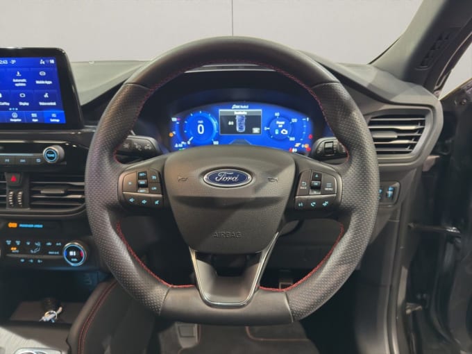 2025 Ford Kuga