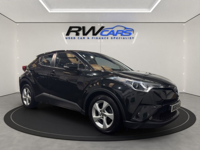 2025 Toyota C-hr