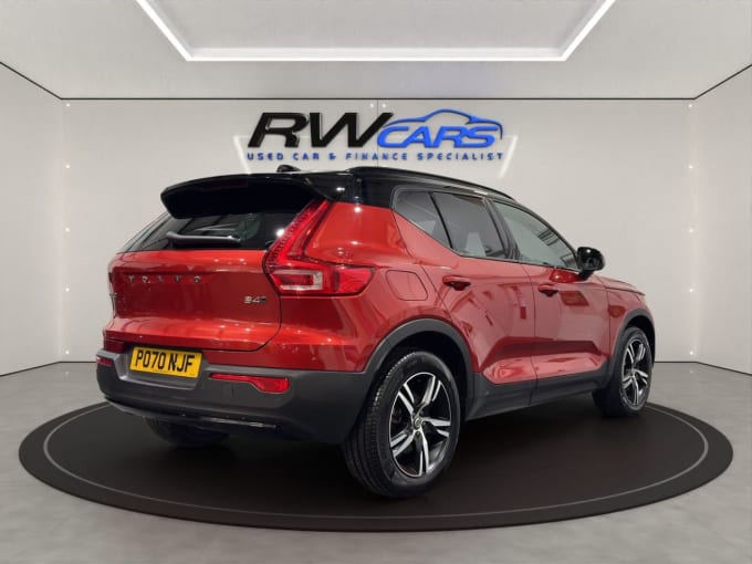 2025 Volvo Xc40