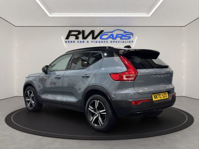 2025 Volvo Xc40